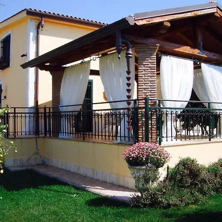 Casa Con 3 Da Letto Ferienhaus Anzio